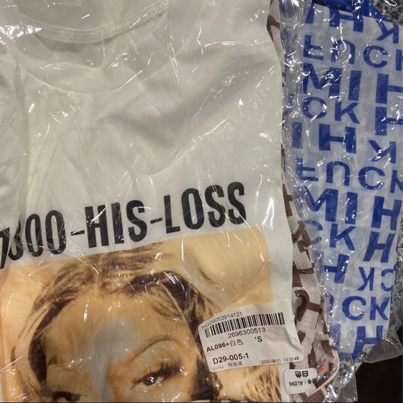 2 piece (1) small (1) large (2) xlarge in white - Picture 3 of 3